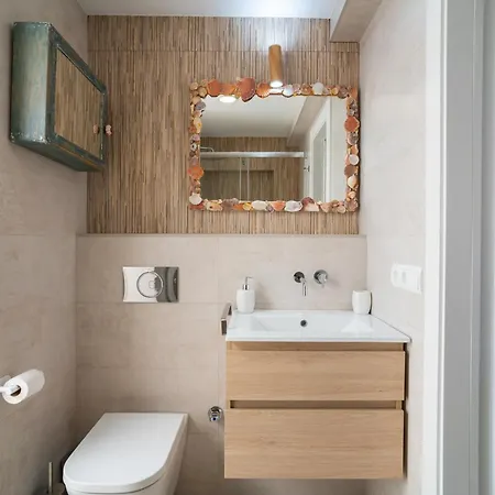 Casita - Walkable To